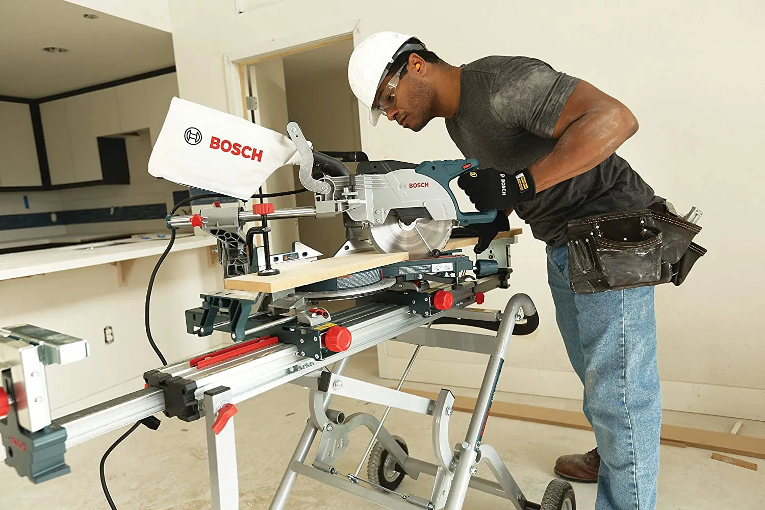 Bosch CM8S 8" Miter Saw