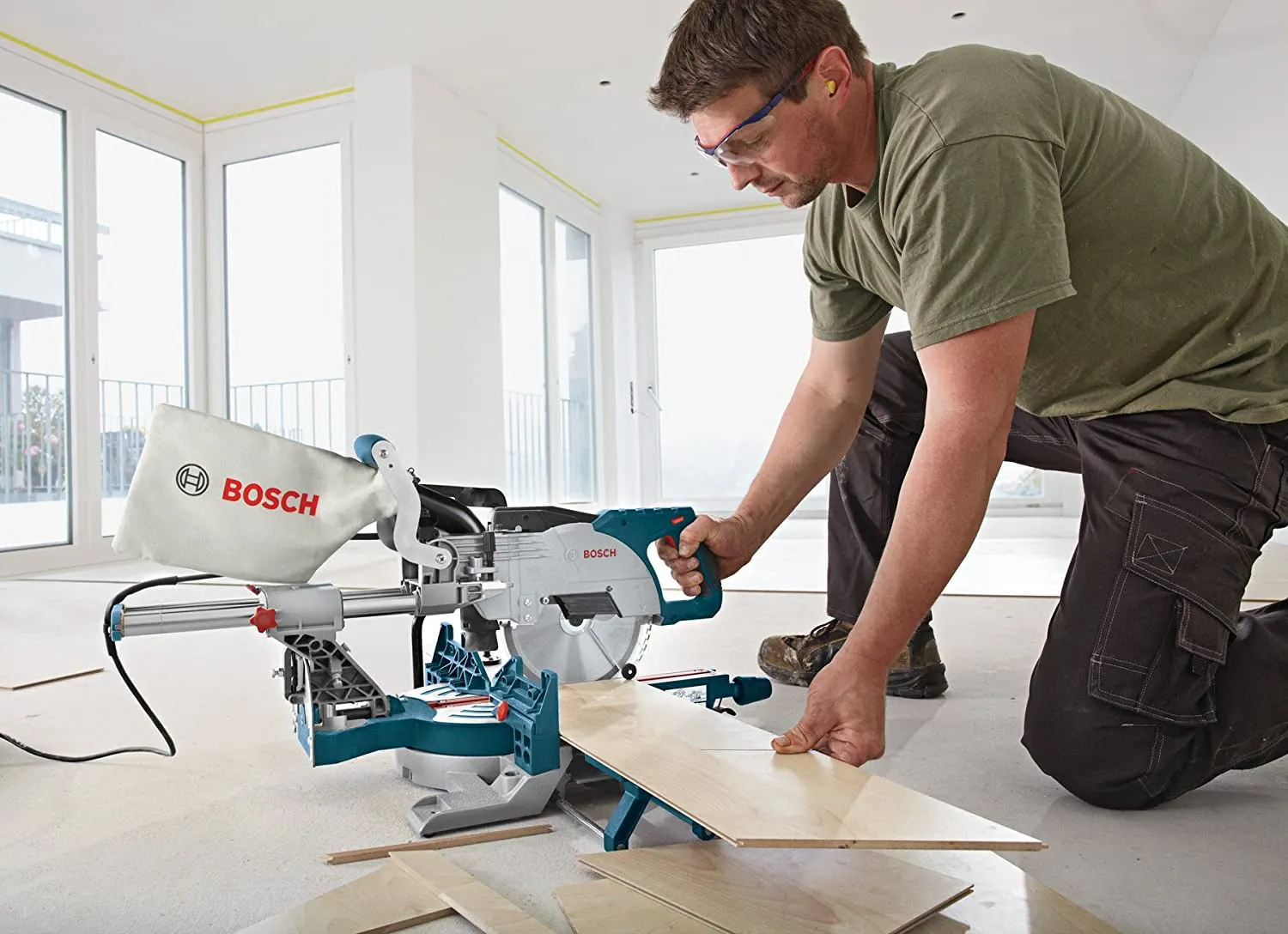 Bosch CM8S 8" Miter Saw