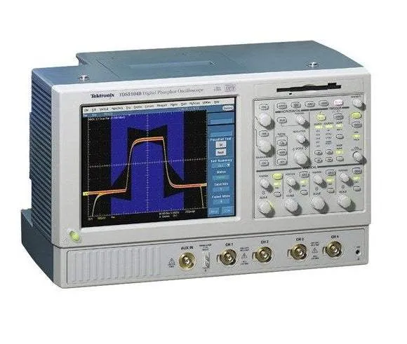 TDS5104B Tektronix Digital Oscilloscope Used